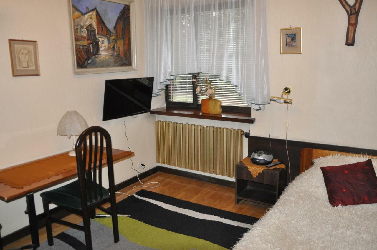Pokoje Goscinne Pod Sikornikiem Krakau Buitenkant foto